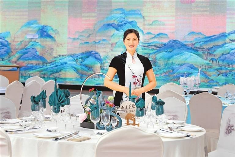 從流水線走向三尺講臺:流水線